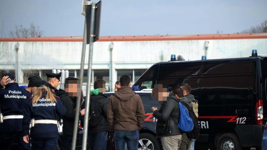 Lotta allo spaccio vicino alle scuole: arriva da Prato un’unità cinofila