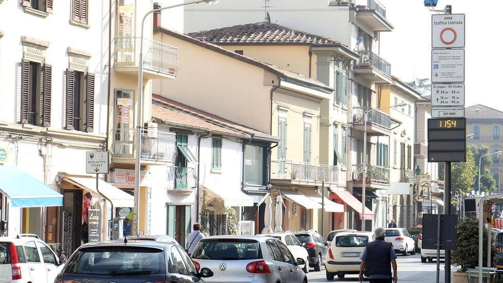 Il varco della zona a traffico limitato in corso Roma