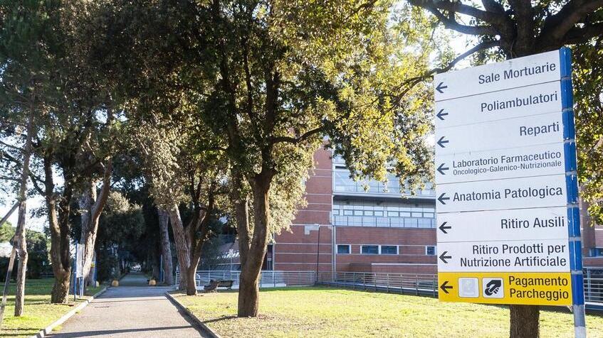 L’Asl sospende la dipendente del Versilia finita nell’inchiesta sui funerali "pilotati"
