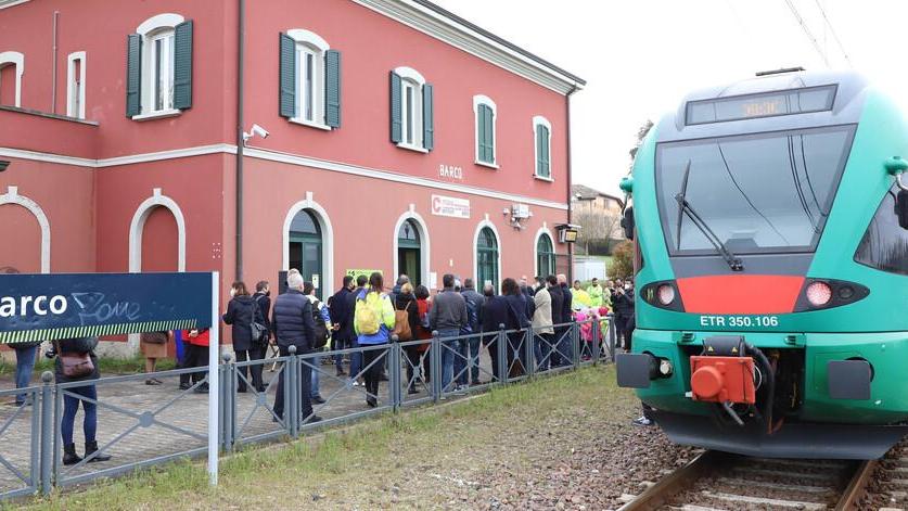 In viaggio per Ciano con soli treni elettrici