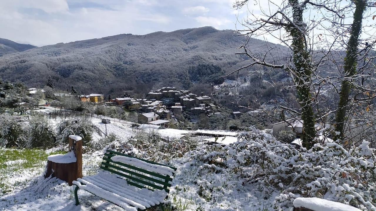 Catelvecchio, frazione del comune di Pescia, provincia di Pistoia, a 440 metri d'altezza (Foto di Lara Matteucci)