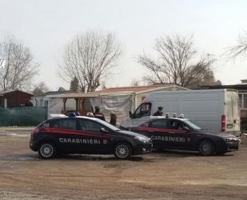 Reggio Emilia, Nomadi e stupefacenti: due condanne. Assolto Peverello: «Spaccio non provato» 
