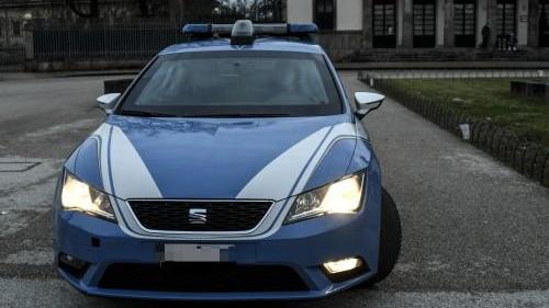 «Ti ricordi di me?» l’anziano non ci casca e chiama la polizia