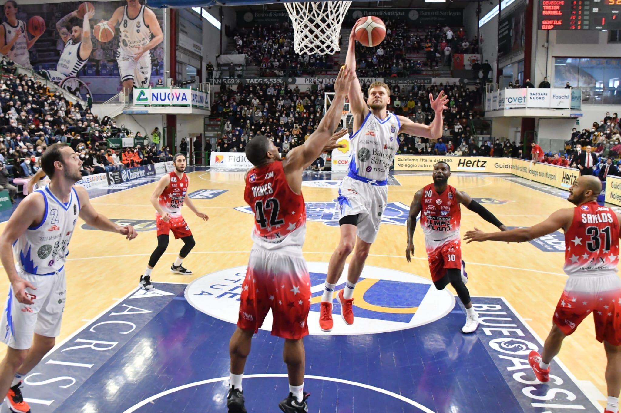 Dinamo Olimpia 92-90 (foto Mauro Chessa)