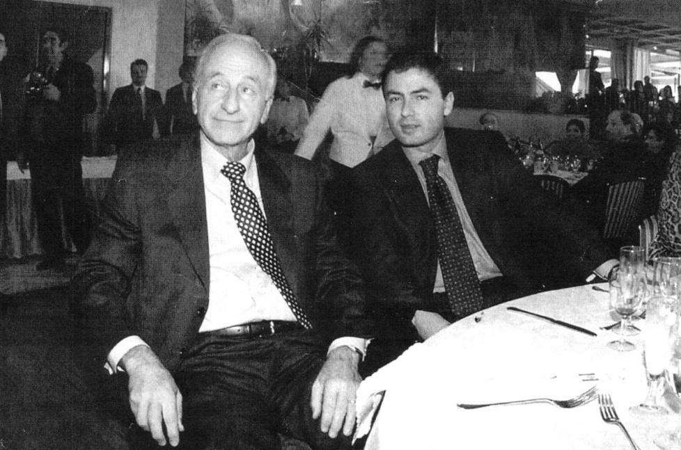 Franco Biondi (a sinistra) assieme all’ex sindaco Ettore Severi, nel 2003