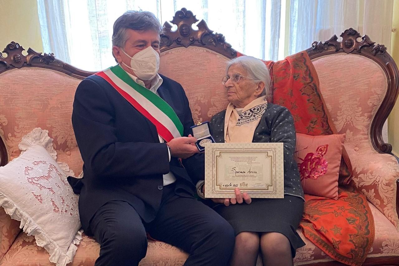 Speranza Aresu con il presidente del consiglio comunale di Cagliari Edoardo Tocco