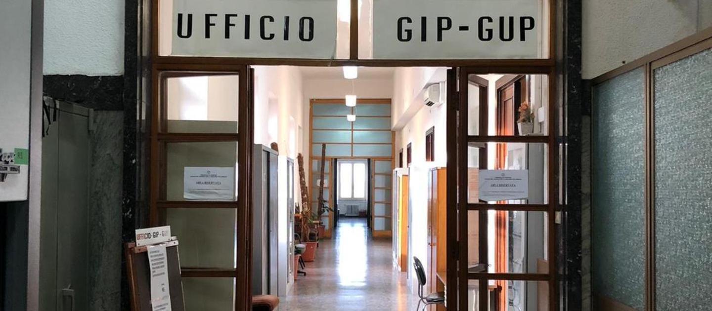 Sassari, concorsi sospetti all'università: in 11 dal gup 