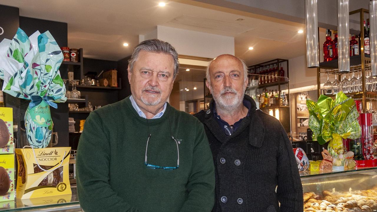 Viareggio, il bar Galliano cerca nuovo personale: «Siamo pronti a insegnargli a lavorare»