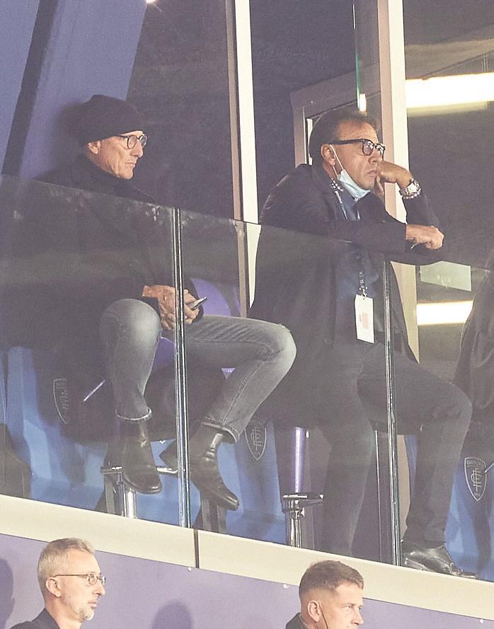Fabrizio Corsi (a destra) in tribuna