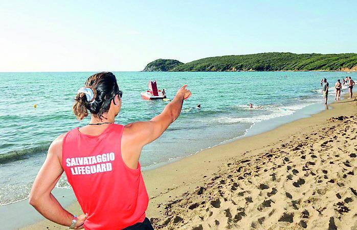 Piombino, il Consorzio Costa Ovest cerca 15 bagnini 
