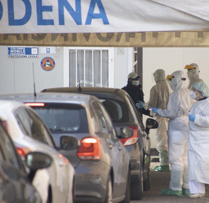 Covid nel Modenese, casi in salita del 15% Ma i ricoveri sono stabili 