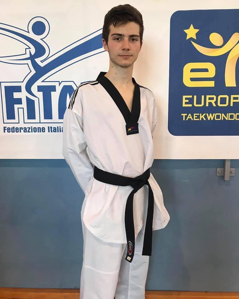 Cesare Cau è cintura nera di taekwondo