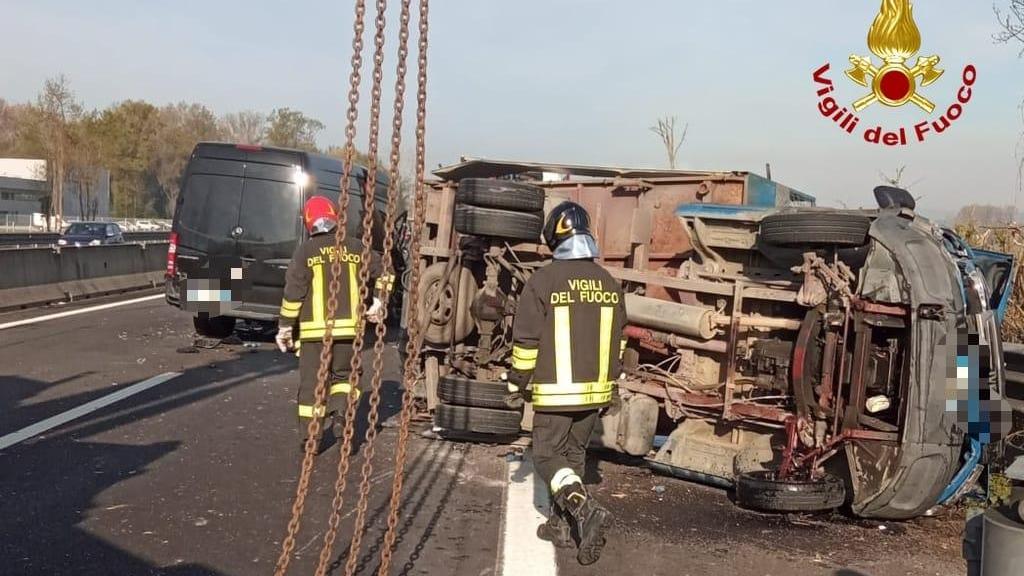 Incidente in autostrada, traffico in tilt