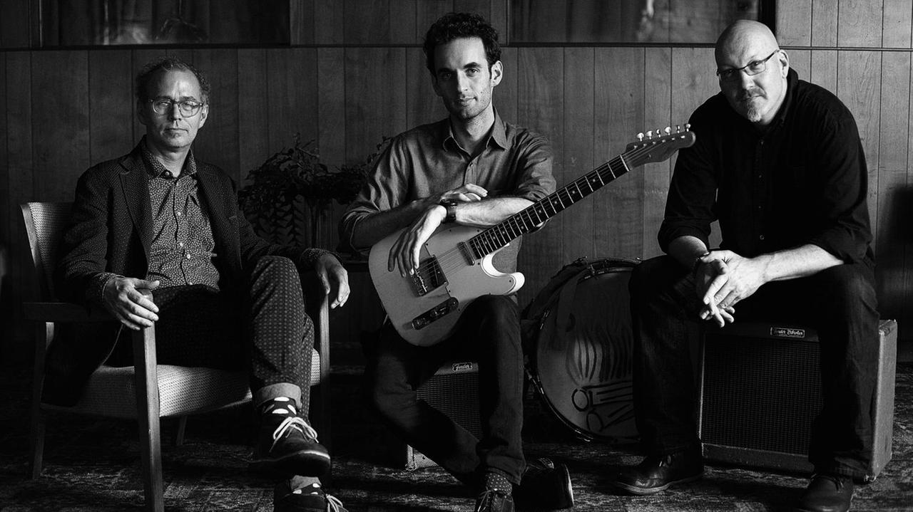 Il Julian Lage trio