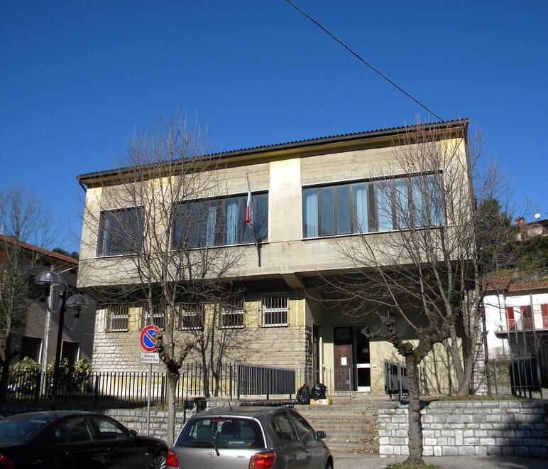 La stazione dei carabinieri di Borgo a Mozzano