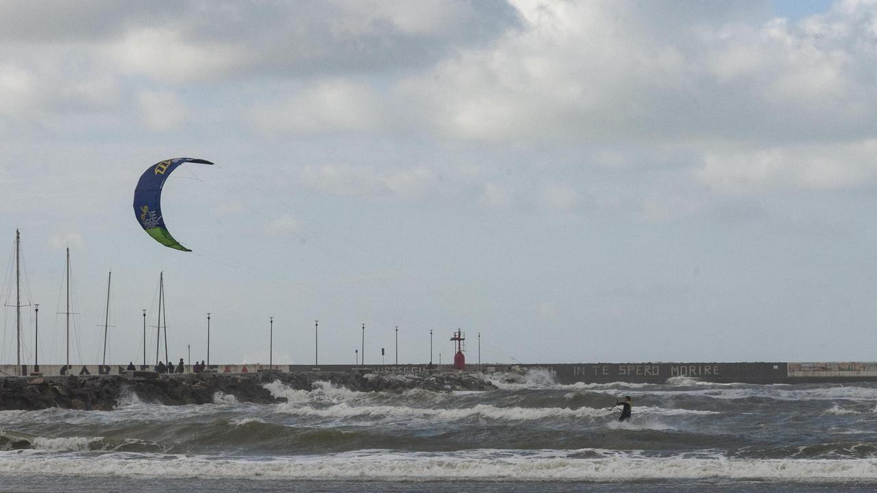 Maltempo in Versilia, scatta l'allerta gialla fino alla mezzanotte di venerdì 8 aprile