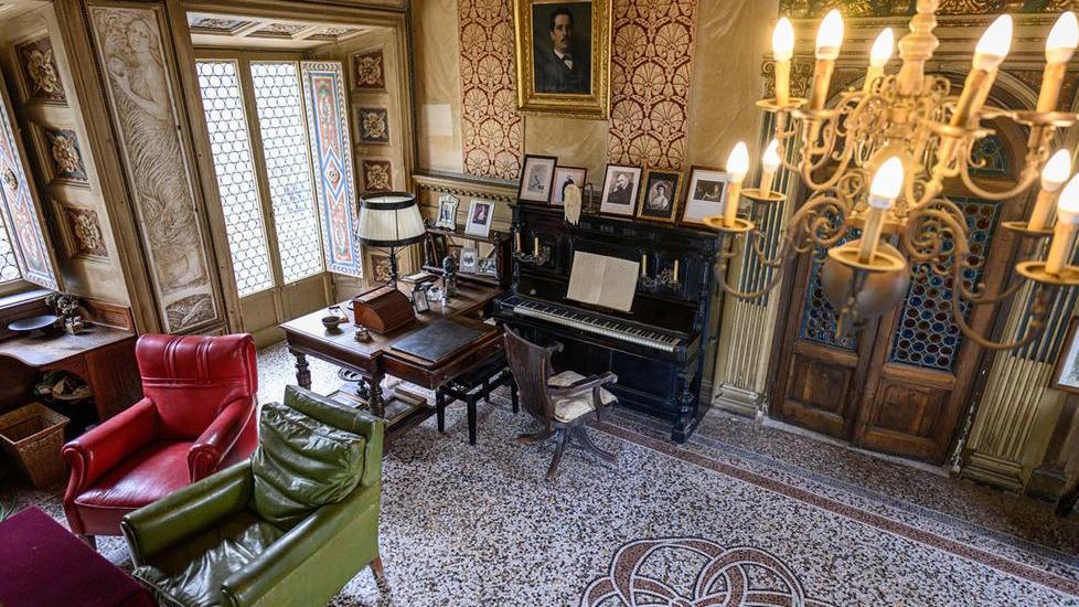 L'interno della Villa Puccini