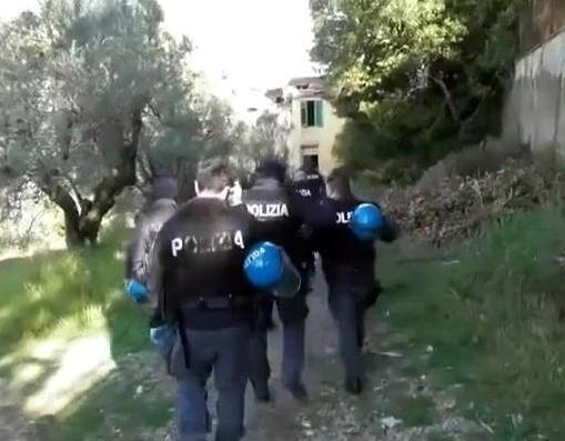 L'operazione della polizia
