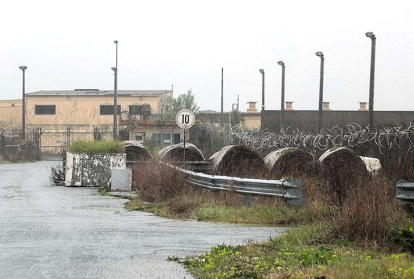 Una porzione dell’ex Centro Radar di Coltano