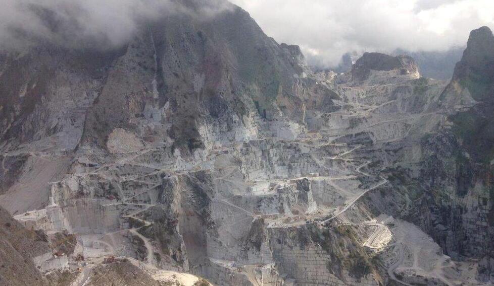 Una veduta delle cave