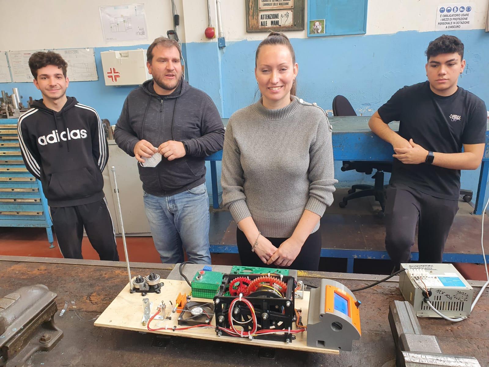 Piccoli Archimede crescono a Seravezza: ecco il marchingegno per creare gli oggetti in 3D 