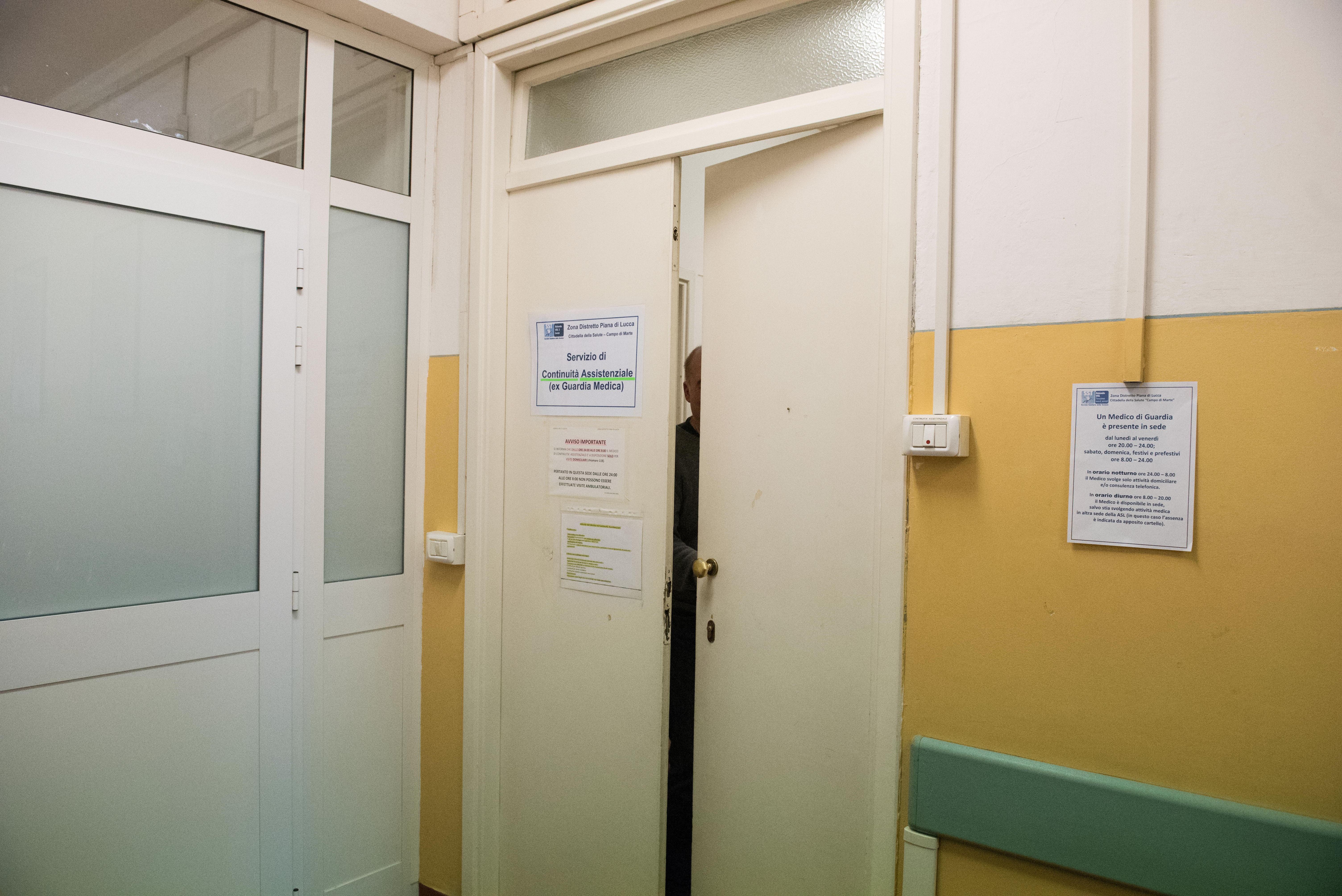 L’ingresso degli ambulatori della guardia medica