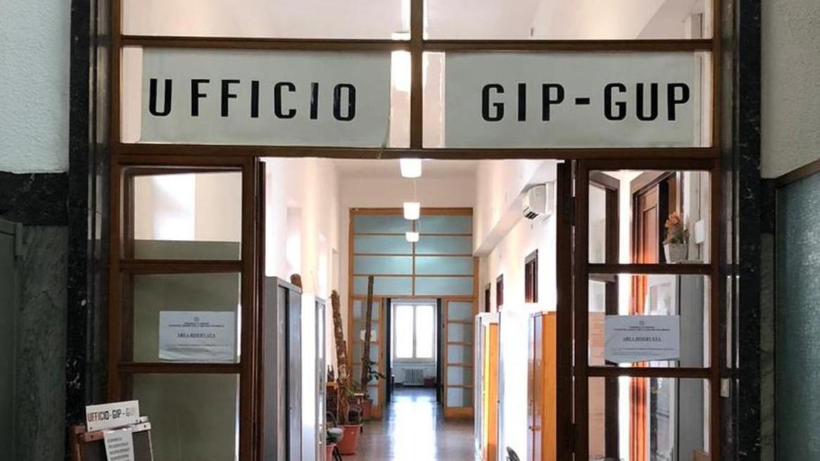Ossi, primo morto per covid: due medici davanti al gup