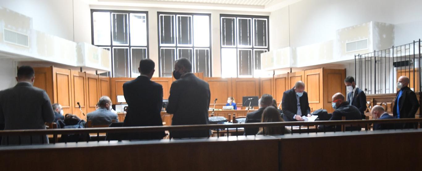 Oristano, concorso pilotato tra amori e liti 