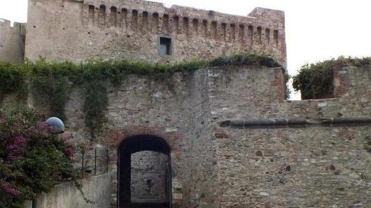 Uno degli ingressi del Castello di Piombino
