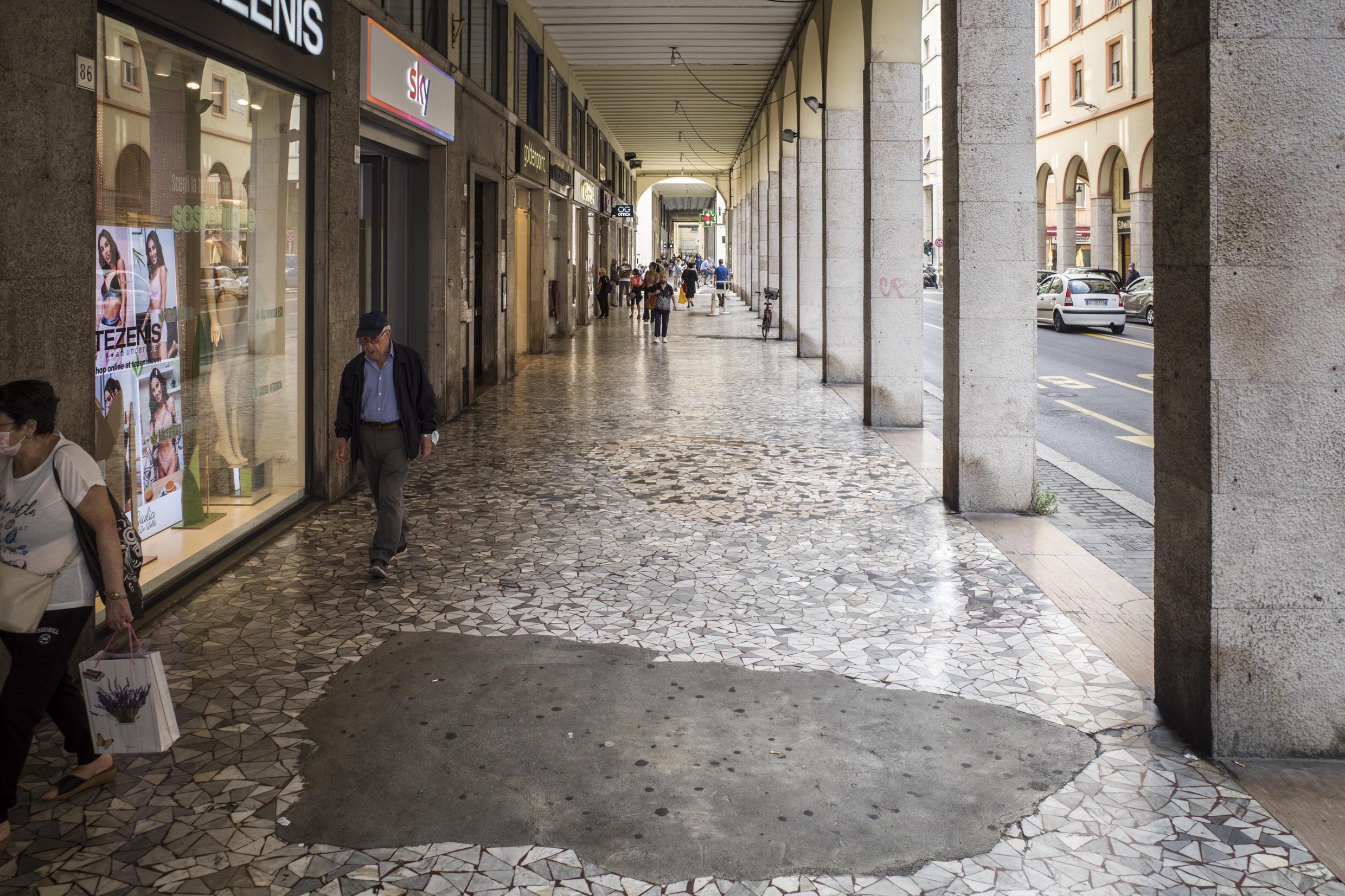 Una veduta di via Grande
