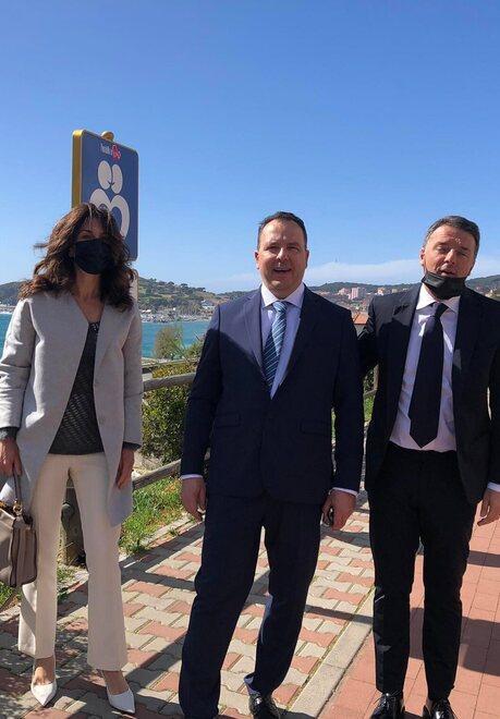 Da sinistra Agnese Landini, Paolo Giomi, Matteo Renzi