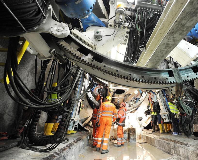 “Partita a tre”, l’economia italiana stretta fra l’Europa, il gigante americano e la Cina 