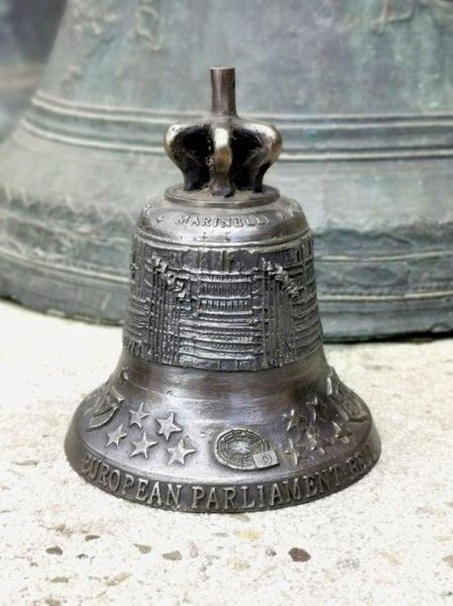 Covid: campana solidarietà e rinascita a Parlamento europeo