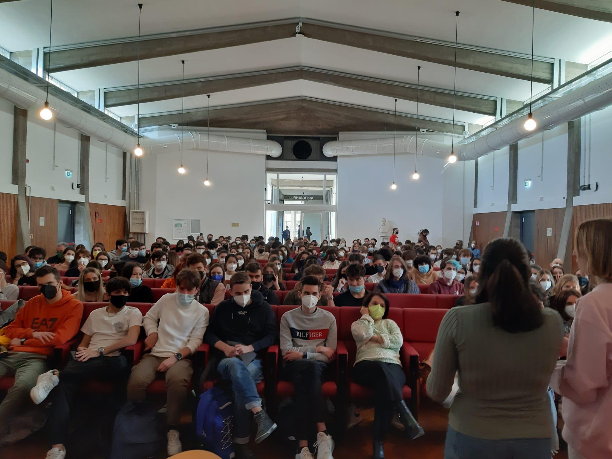 Guerra in Ucraina, mattinata di approfondimento per gli studenti del Liceo Ariosto Spallanzani