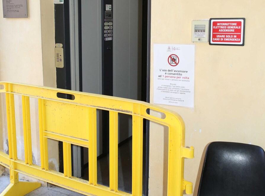 «Per noi disabili biblioteca del Peri e auditorium sono inaccessibili» 