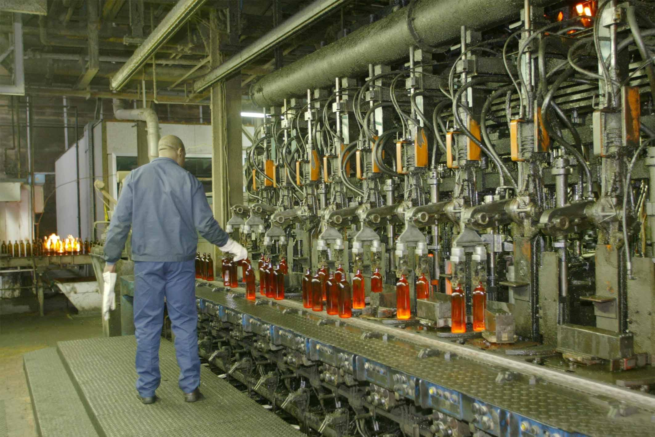 L'interno dello stabilimento a Empoli