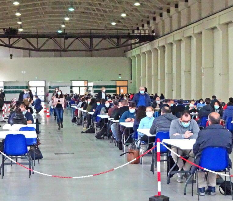 Tornano ad assumere i Comuni della costa livornese, concorsi: 22 posti a tempo indeterminato 