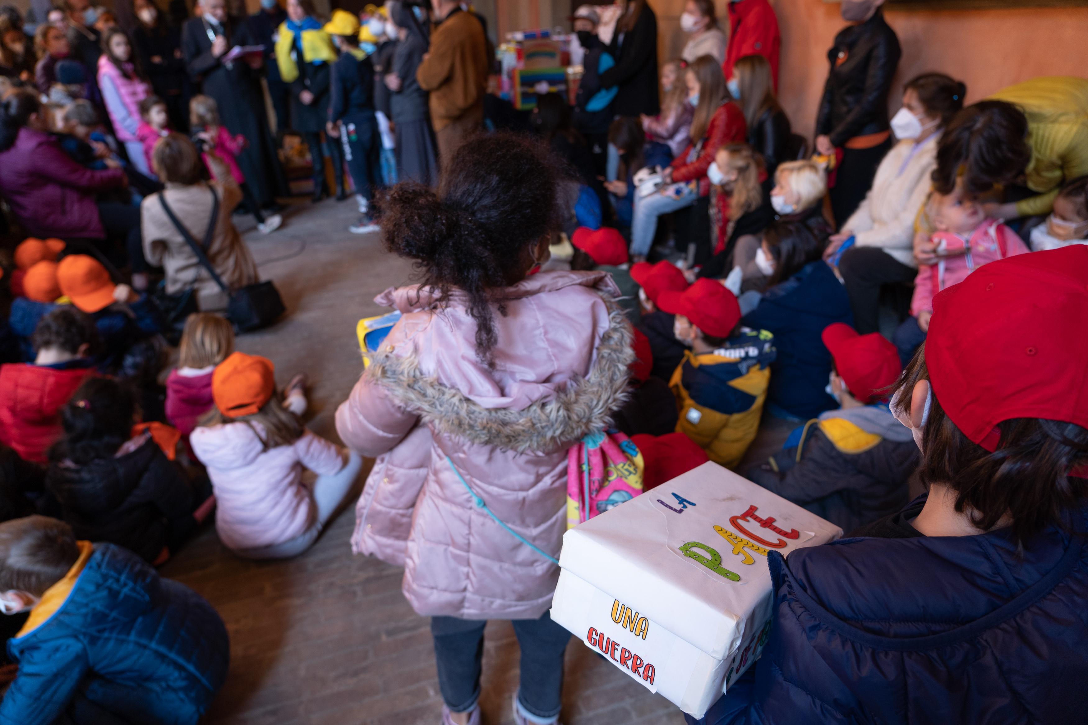 Arrivati a Reggio quasi tremila profughi «Nessuno lasciato senza ospitalità» 