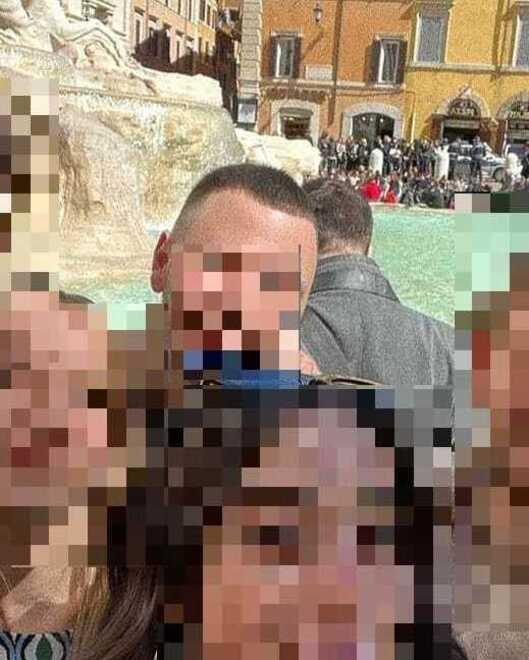 Lasciato fuori dal Piper per i suoi capelli: «Quelli con il taglio così sono rissosi» 