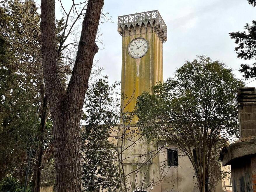 La torre dell’orologio nel complesso dell’ex Ilva a Follonica