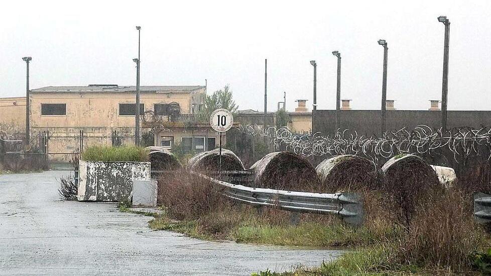 Maxi base militare a Coltano? La Difesa cede: «Trattiamo per un altro posto»