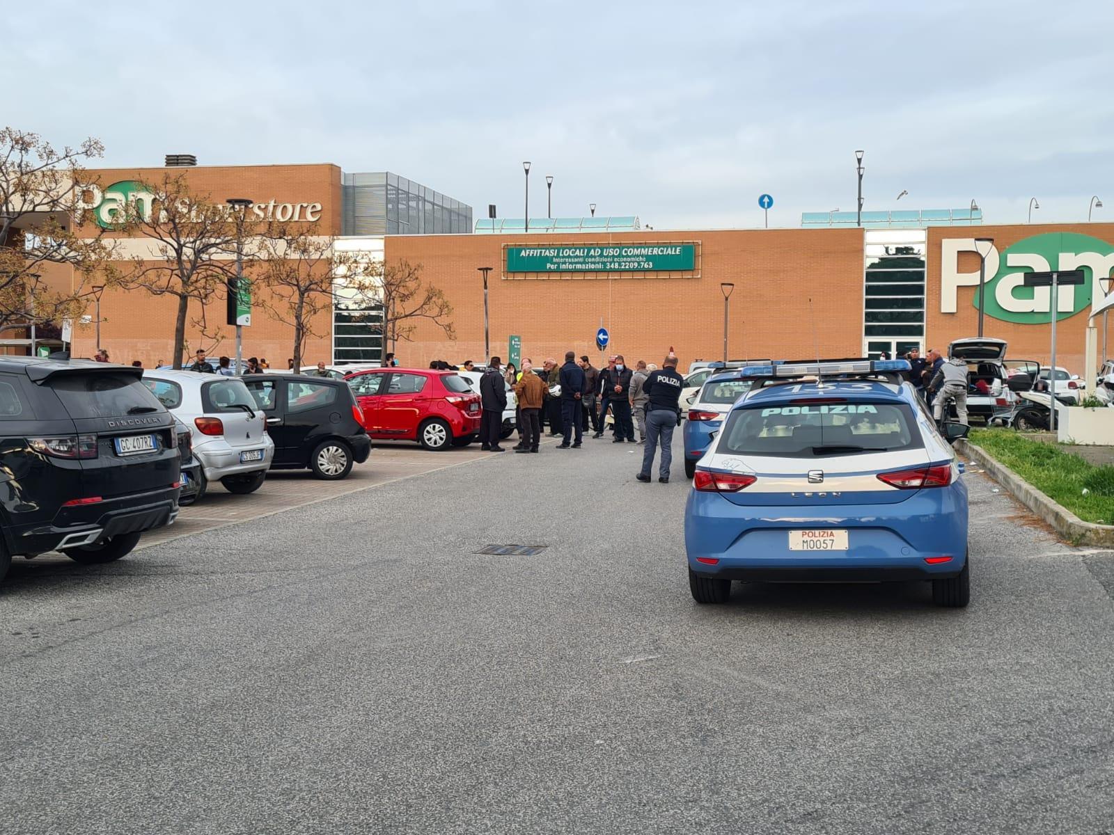 La polizia sul posto (foto Daniele Stefanini/Silvi)