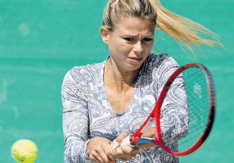 Camilla Giorgi durante l'allenamento al Tennis Club di Alghero