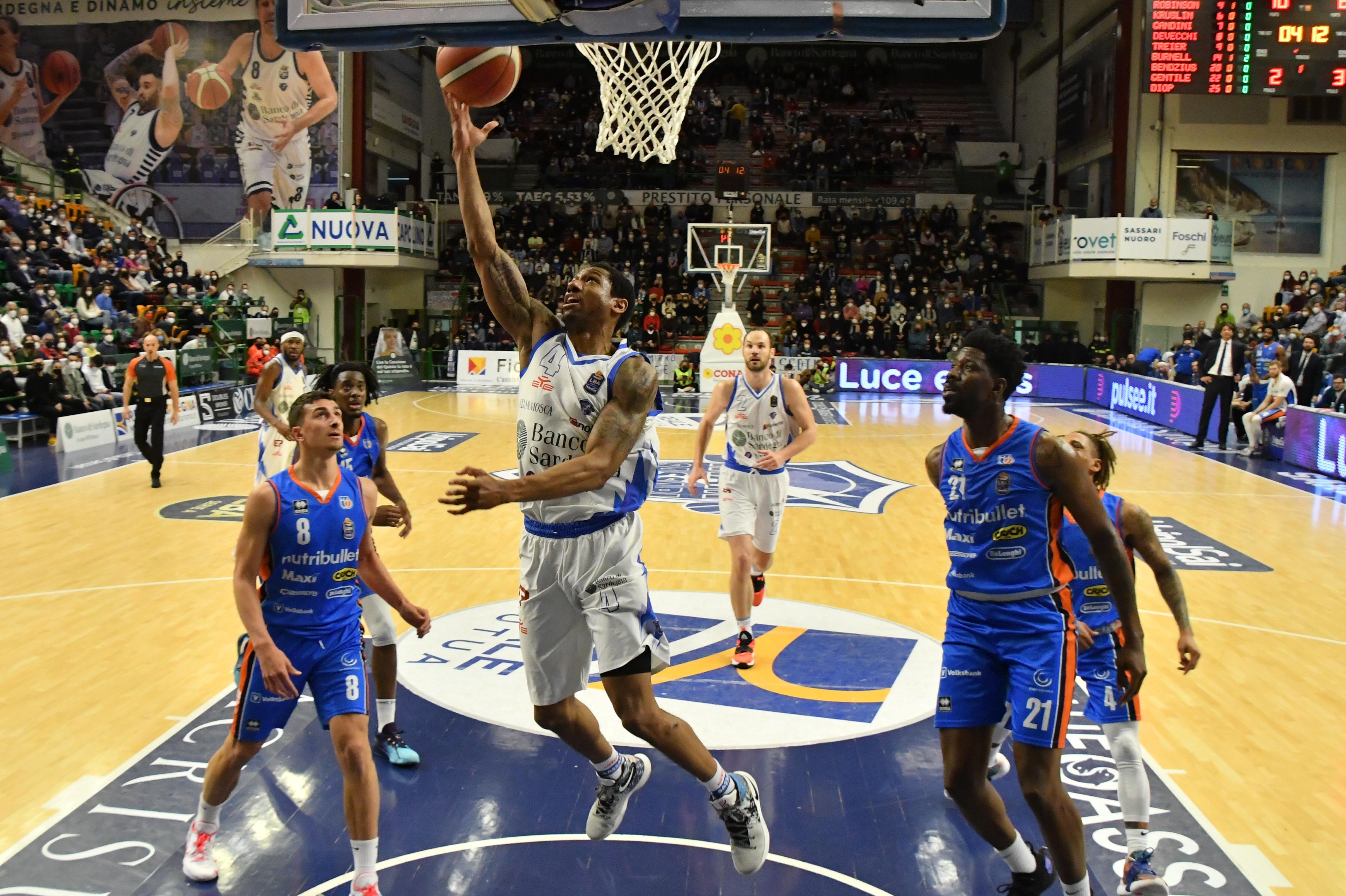 La Dinamo ritrova la vittoria: Treviso battuto 94-80 