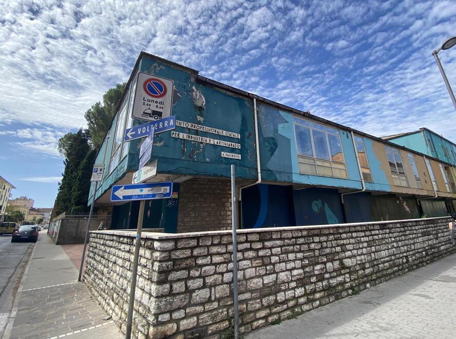 L’immobile dell’ex Ipsia Pacinotti in via Primo maggio a Pontedera
