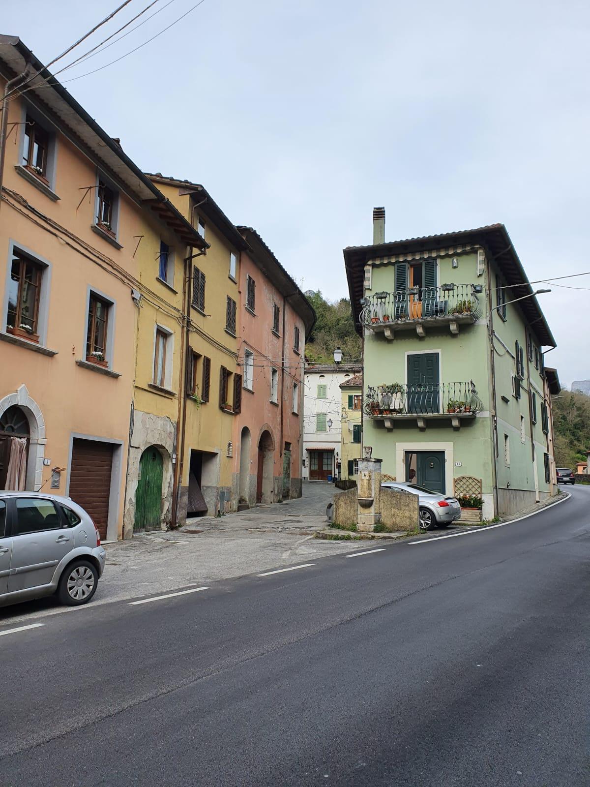 Via della Libertà a Ruosina