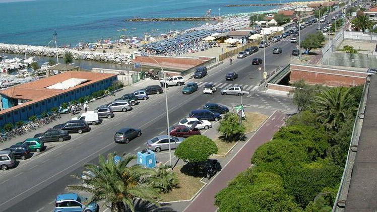 Il litorale di Marina di Massa