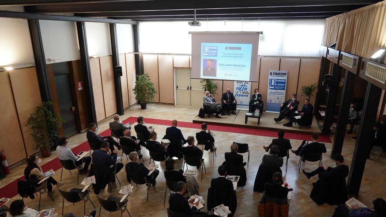 Il forum sull'energia organizzato nella sala congressi della sede de Il Tirreno, a Livorno (Foto di Franco Silvi)