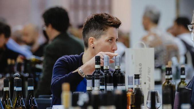 Visitatori durante la 54ª edizione di Vinitaly a Verona