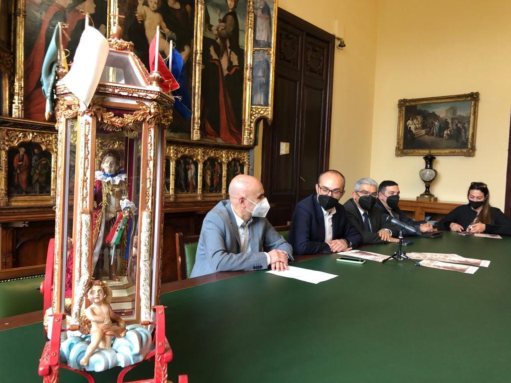 La presentazione della festa di Sant'Efisio in Comune (foto Mario Rosas)